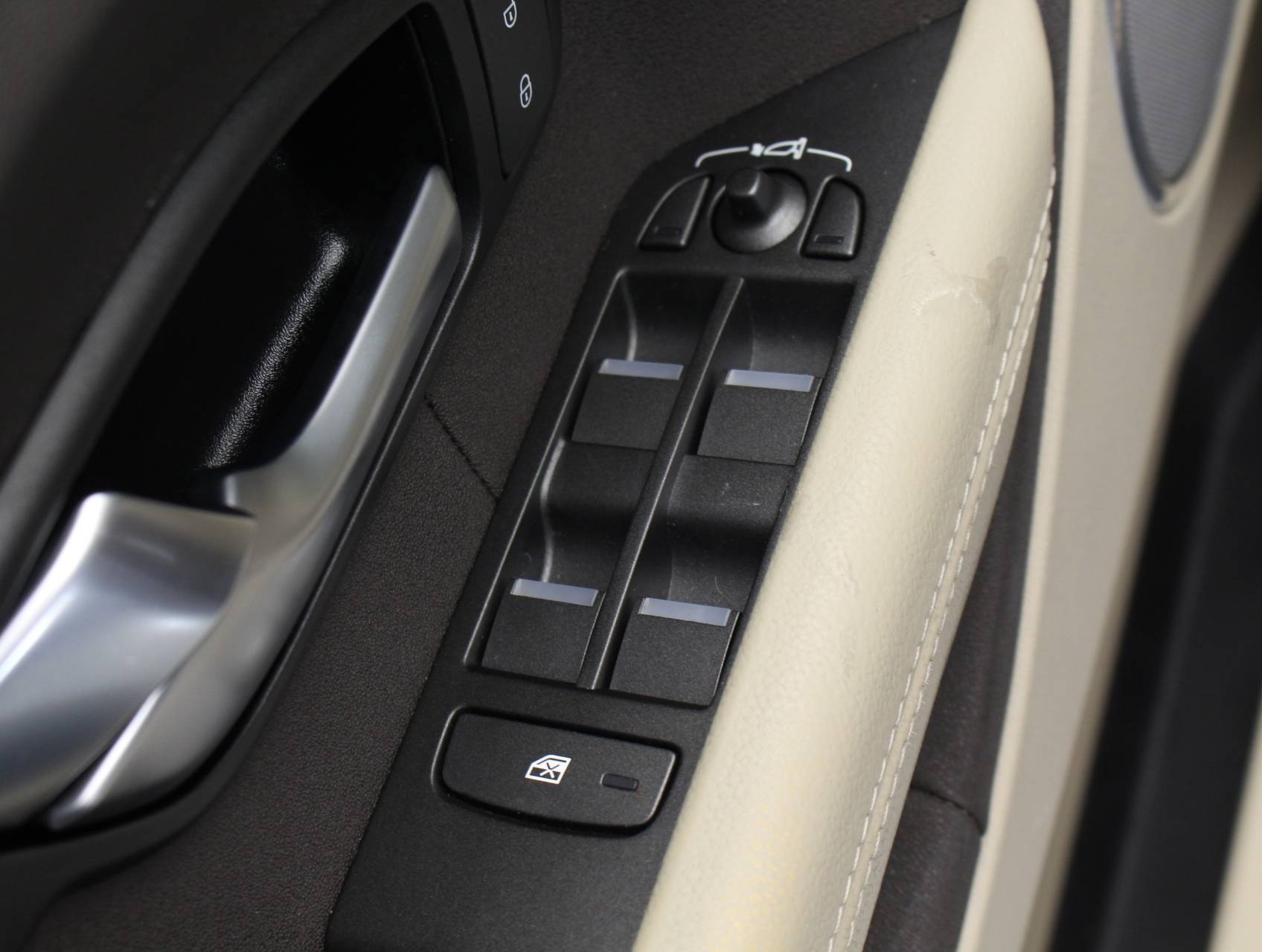 Florida Fine Cars - Used LAND ROVER RANGE ROVER EVOQUE 2015 MIAMI PURE PLUS