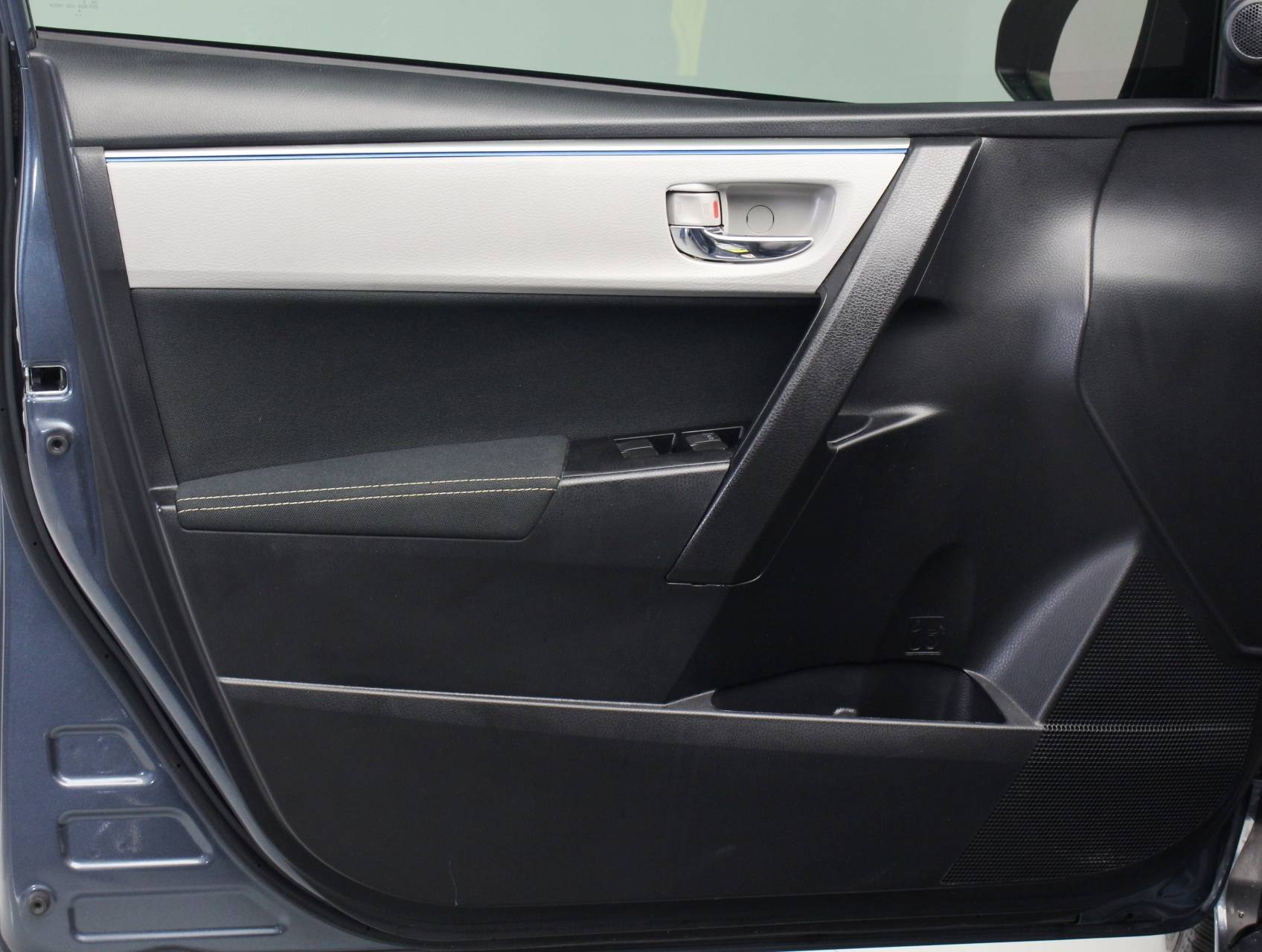 Florida Fine Cars - Used TOYOTA COROLLA 2015 WEST PALM Le Plus