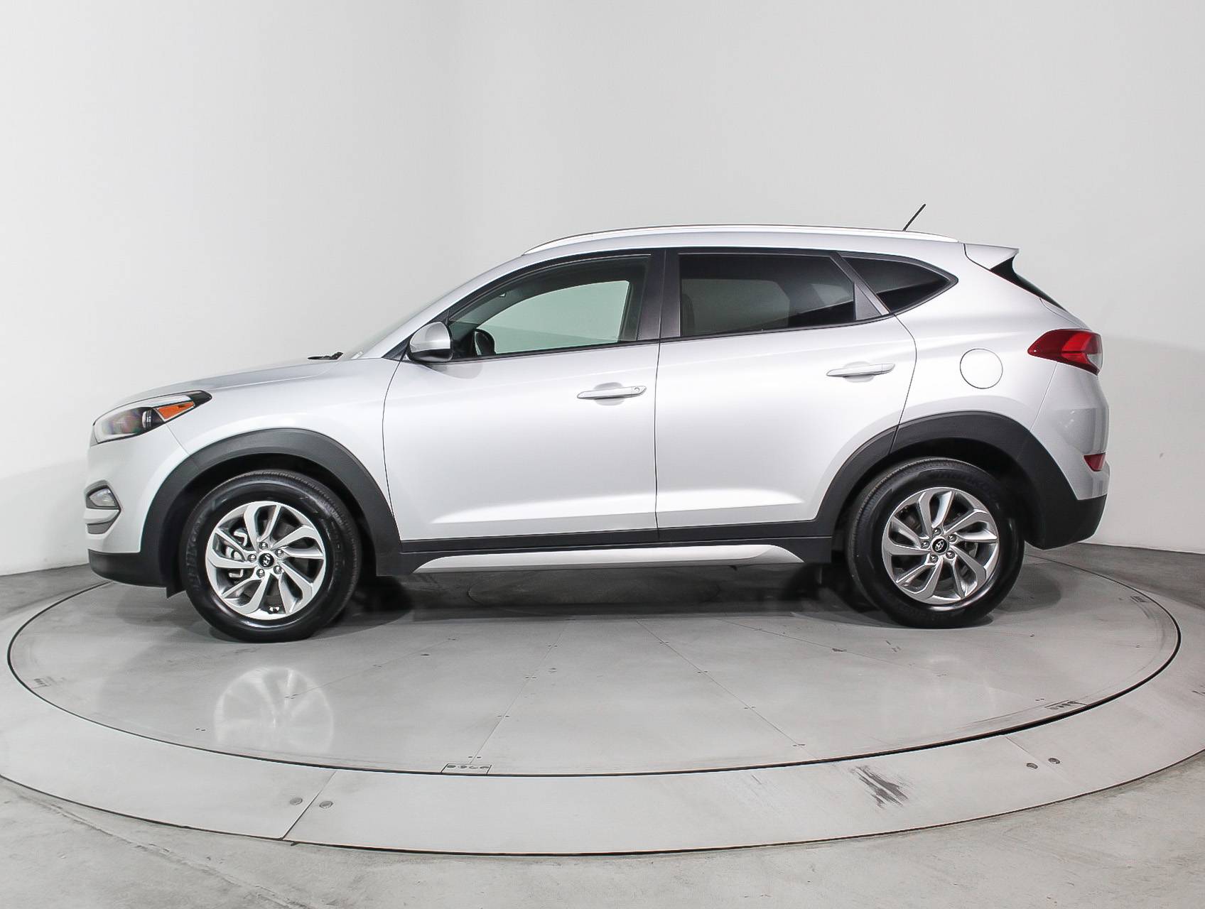 Florida Fine Cars - Used HYUNDAI TUCSON 2017 MIAMI Se