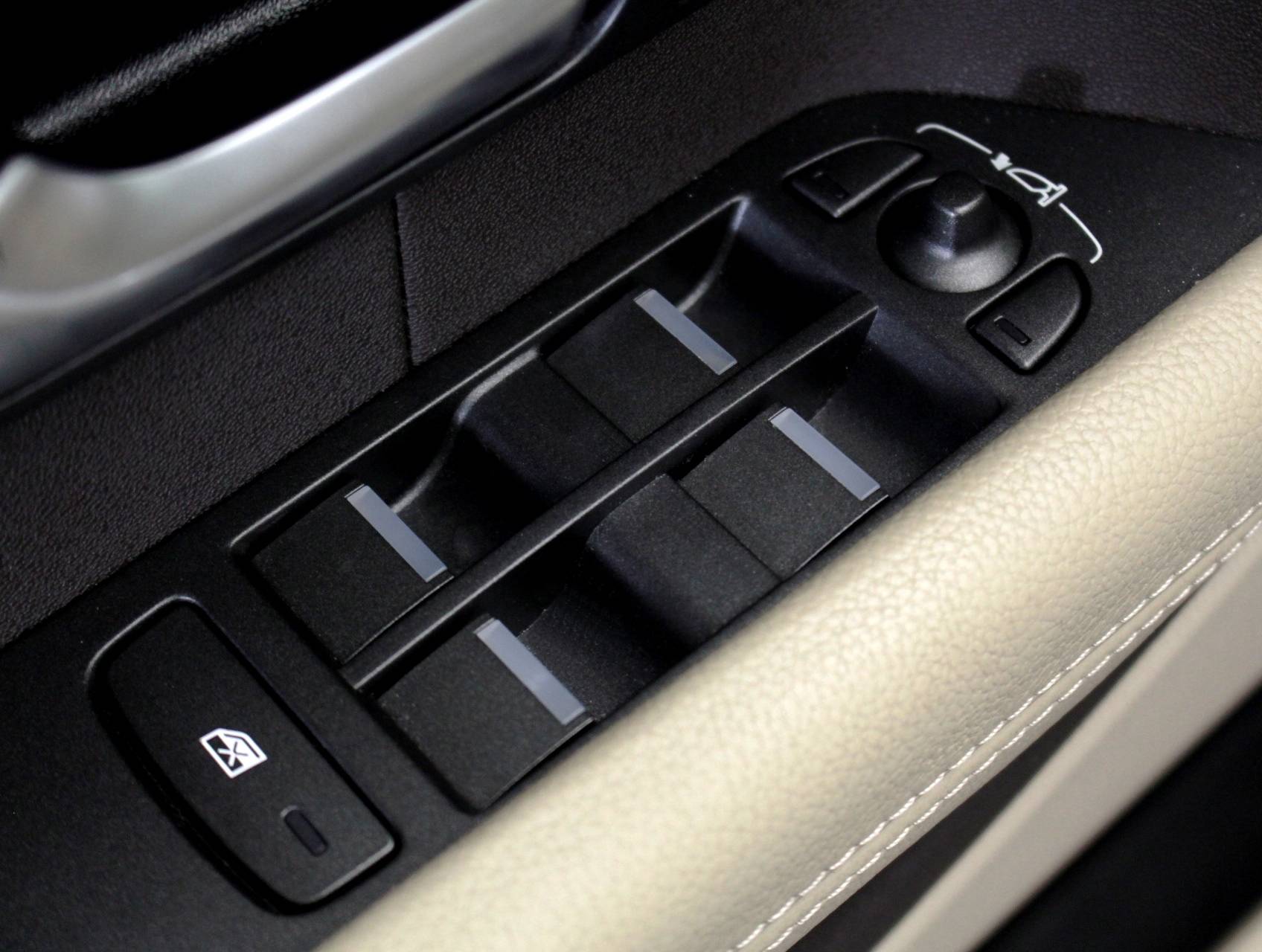 Florida Fine Cars - Used LAND ROVER RANGE ROVER EVOQUE 2015 MIAMI PURE PLUS