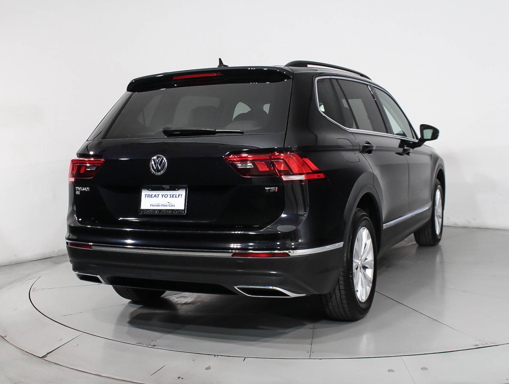 Florida Fine Cars - Used VOLKSWAGEN TIGUAN 2018 MIAMI 2.0t Se