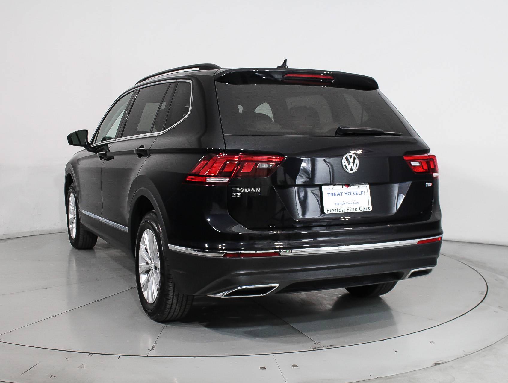 Florida Fine Cars - Used VOLKSWAGEN TIGUAN 2018 MIAMI 2.0t Se