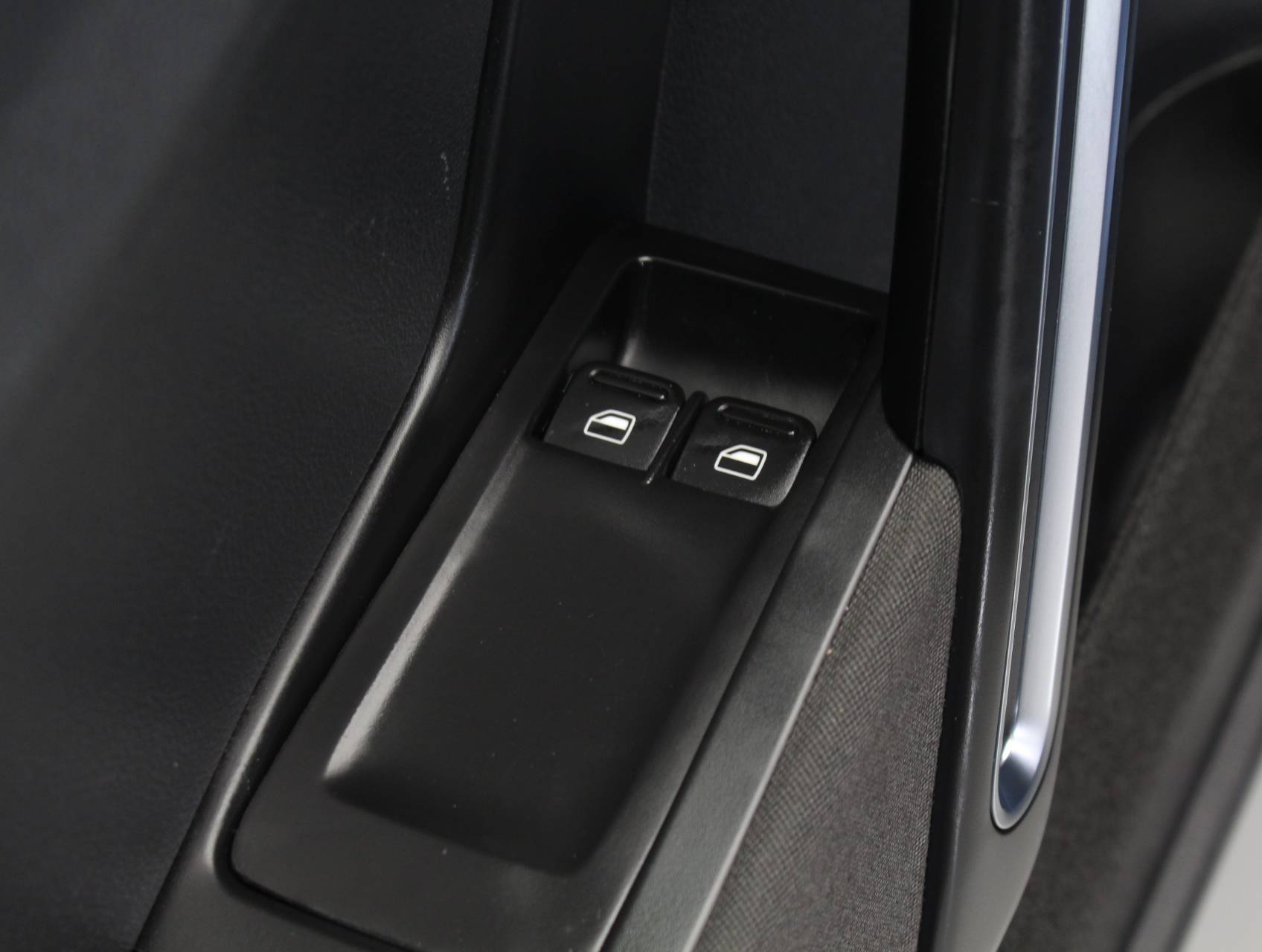 Florida Fine Cars - Used VOLKSWAGEN BEETLE 2018 WEST PALM COAST