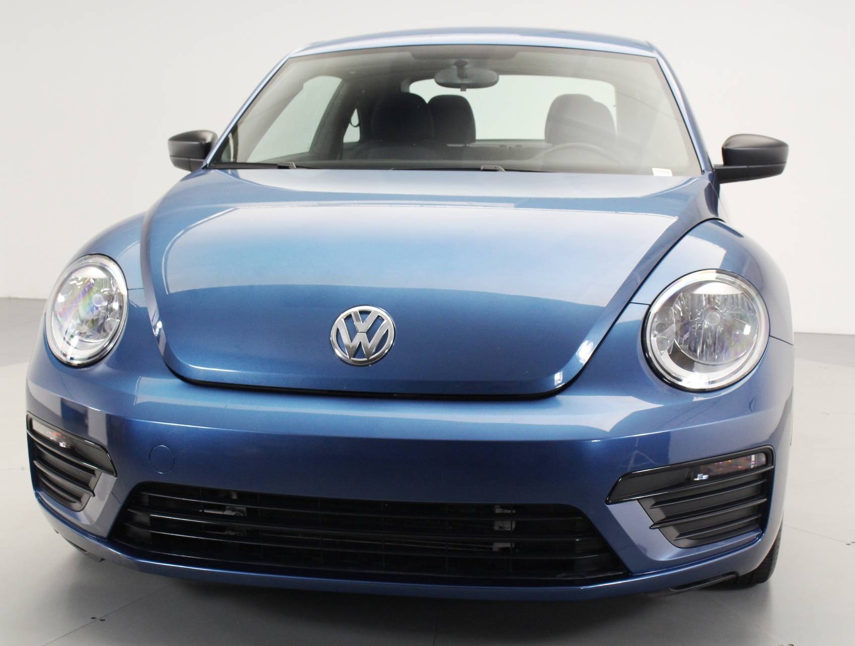 Florida Fine Cars - Used VOLKSWAGEN BEETLE 2018 WEST PALM COAST