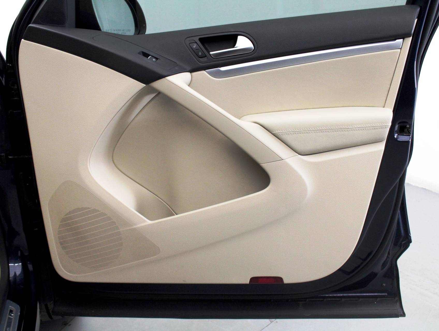 Florida Fine Cars - Used VOLKSWAGEN TIGUAN 2016 HOLLYWOOD R-Line