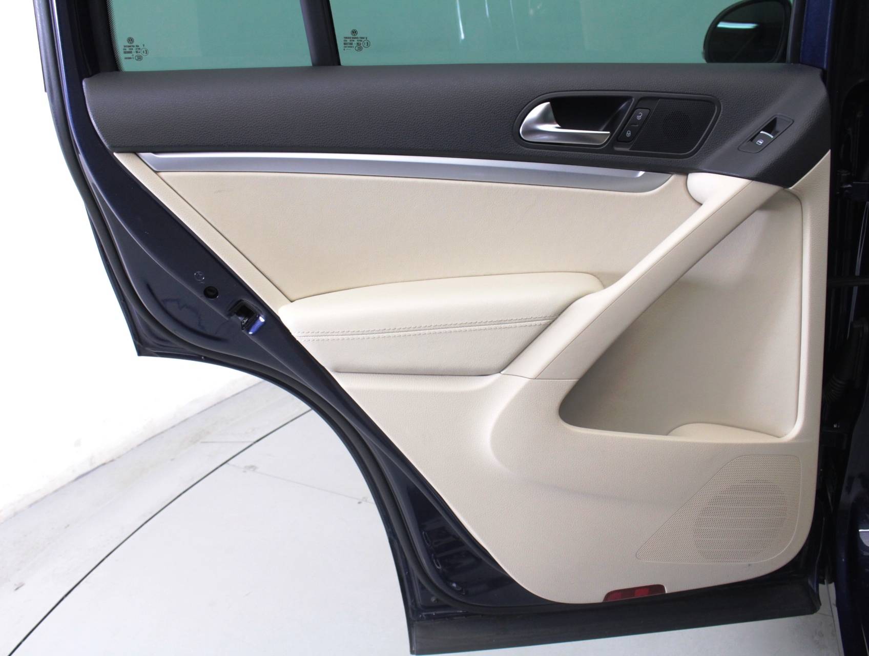 Florida Fine Cars - Used VOLKSWAGEN TIGUAN 2016 HOLLYWOOD R-Line