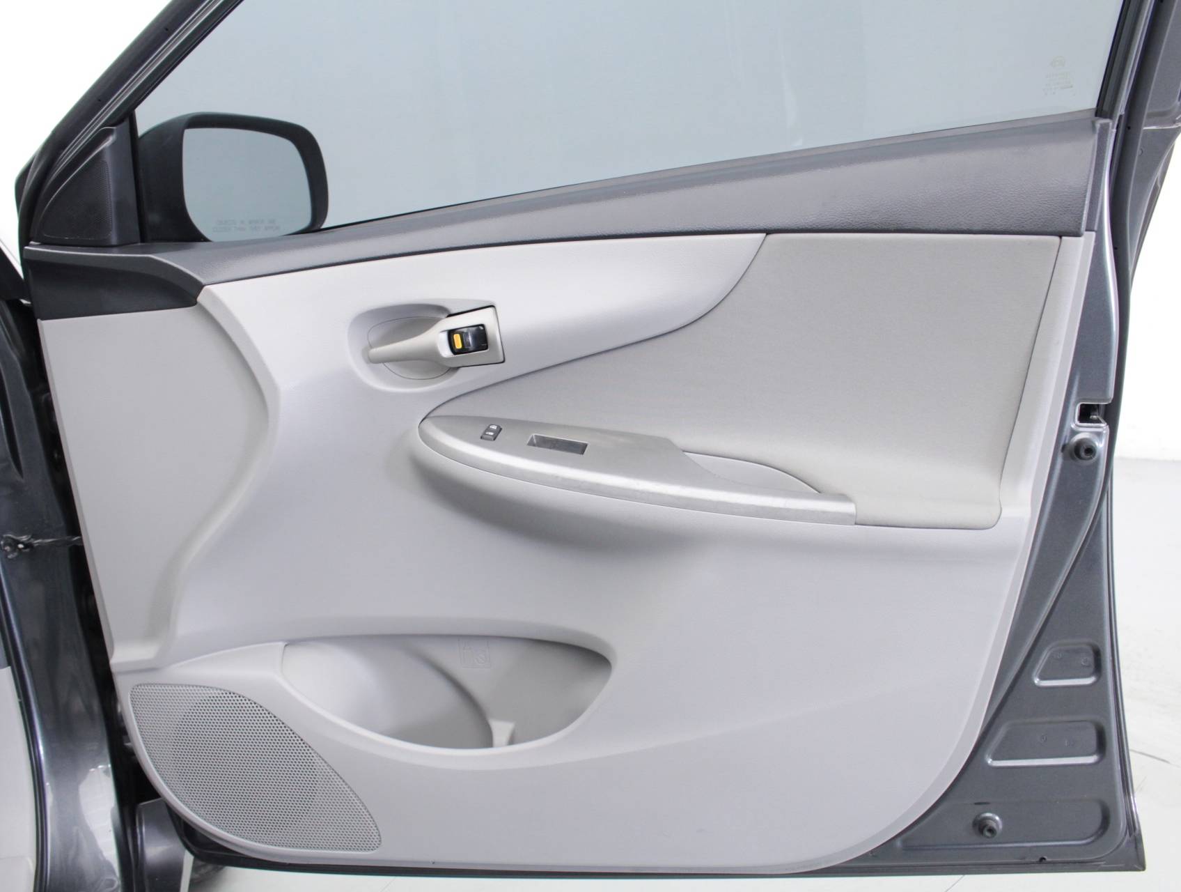 Florida Fine Cars - Used TOYOTA COROLLA 2012 HOLLYWOOD Le