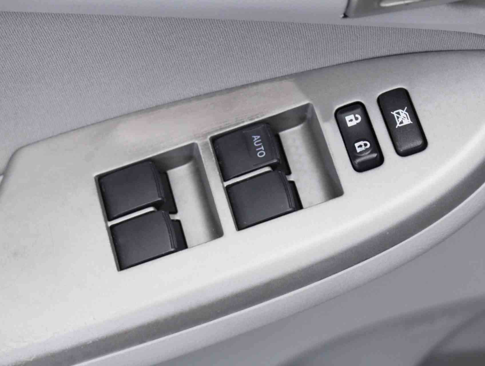 Florida Fine Cars - Used TOYOTA COROLLA 2012 HOLLYWOOD Le