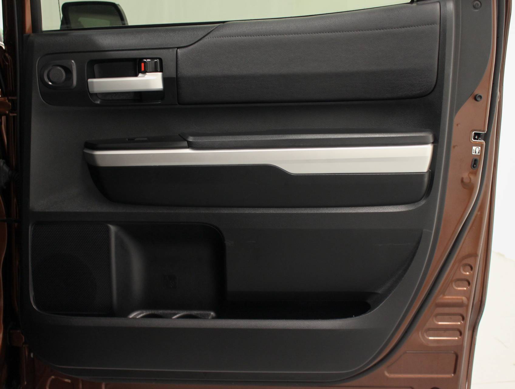 Florida Fine Cars - Used TOYOTA TUNDRA 2017 MIAMI Sr5 Crewmax