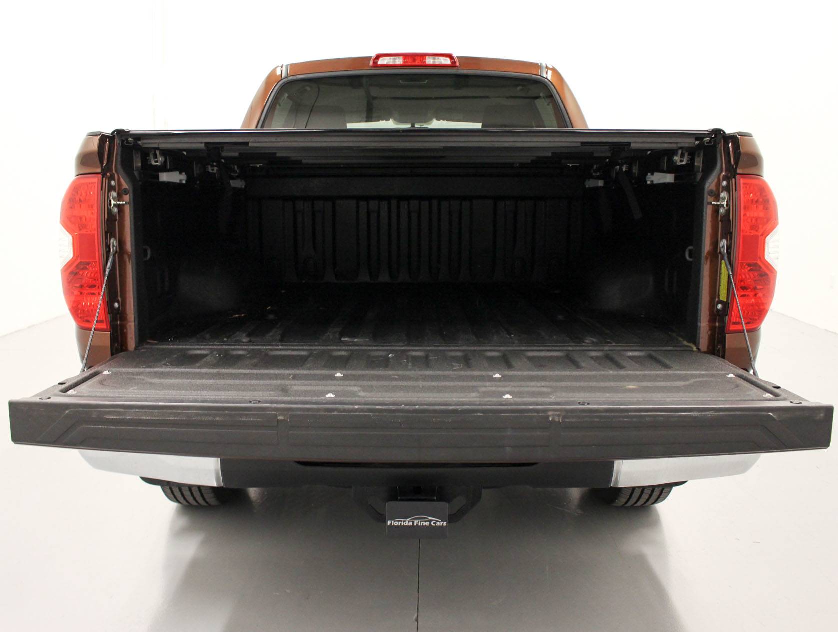 Florida Fine Cars - Used TOYOTA TUNDRA 2017 MIAMI Sr5 Crewmax