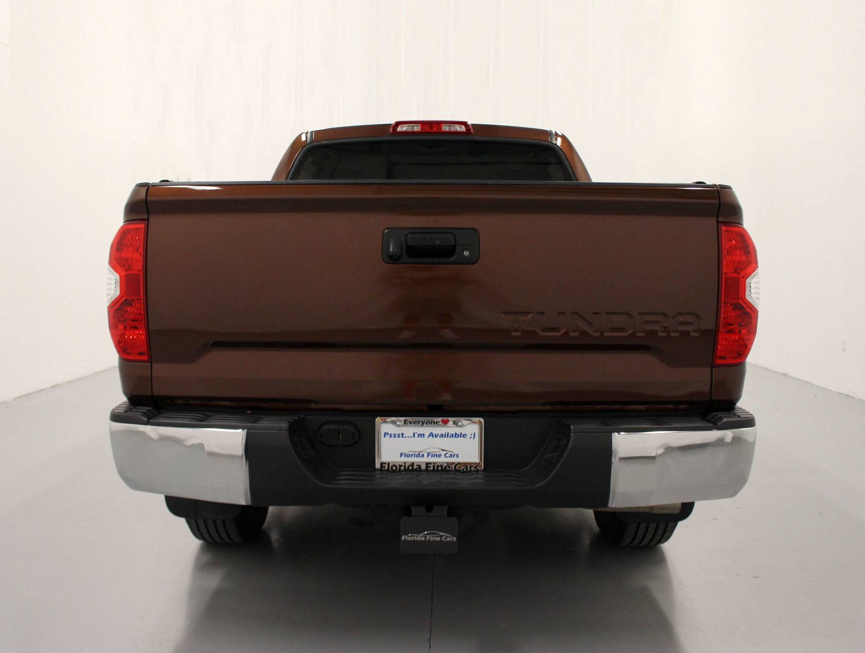 Florida Fine Cars - Used TOYOTA TUNDRA 2017 MIAMI Sr5 Crewmax