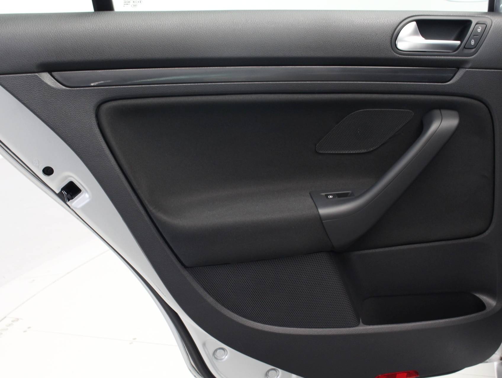 Florida Fine Cars - Used VOLKSWAGEN JETTA 2010 WEST PALM SPORTWAGEN SE