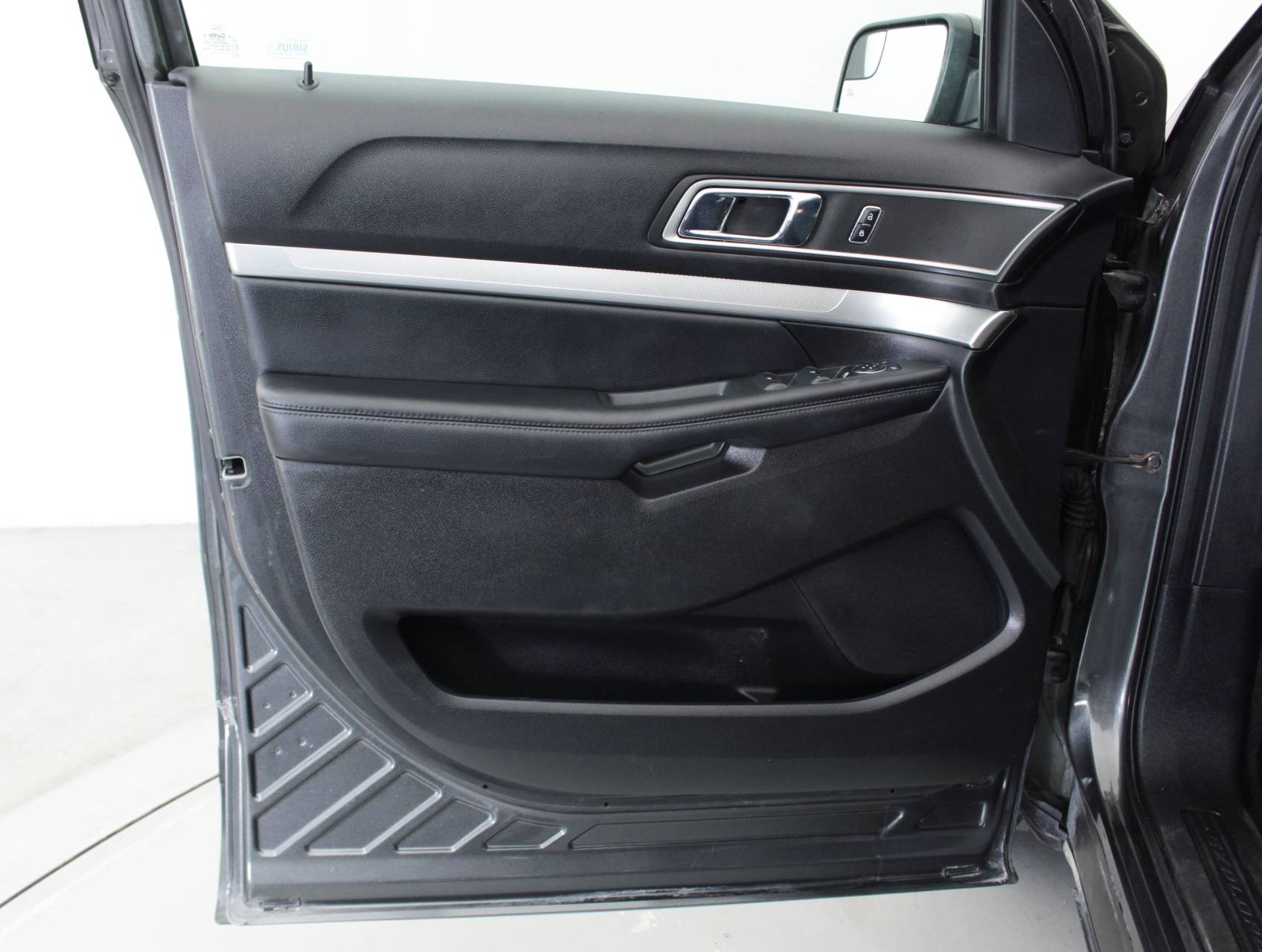 Florida Fine Cars - Used FORD EXPLORER 2017 MARGATE Xlt 4x4