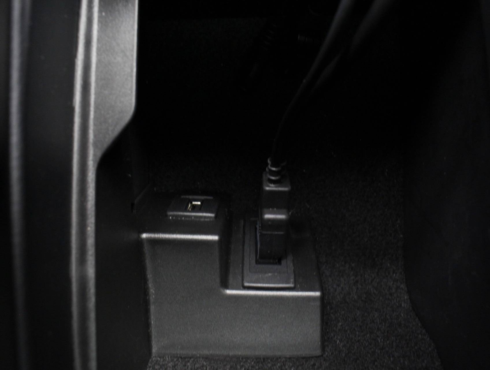 Florida Fine Cars - Used MERCEDES-BENZ C CLASS 2013 WEST PALM C300 4matic Sport 