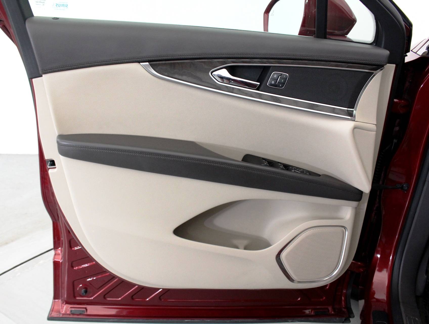 Florida Fine Cars - Used LINCOLN MKX 2018 MIAMI RESERVE