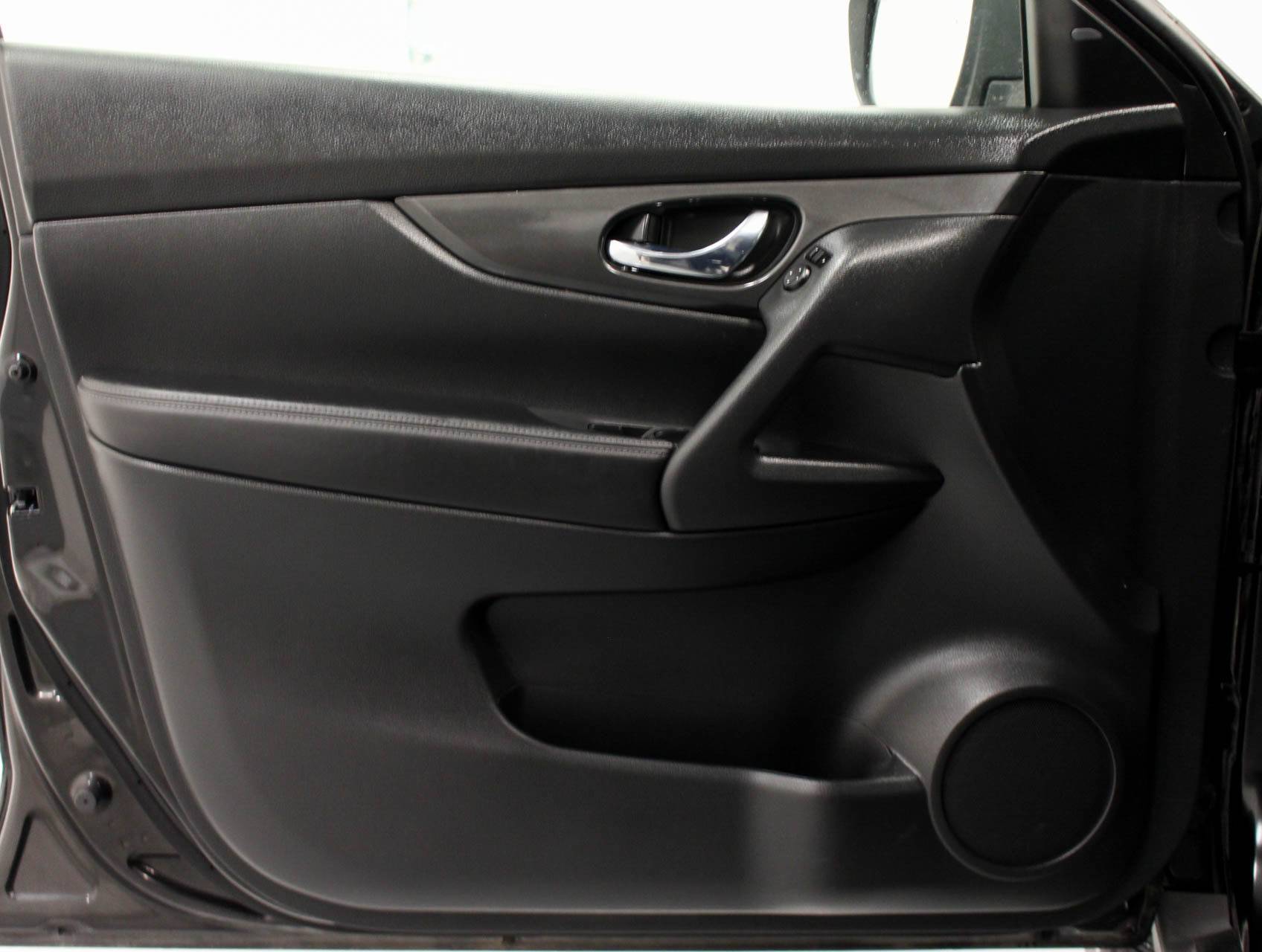 Florida Fine Cars - Used NISSAN ROGUE 2017 MIAMI S