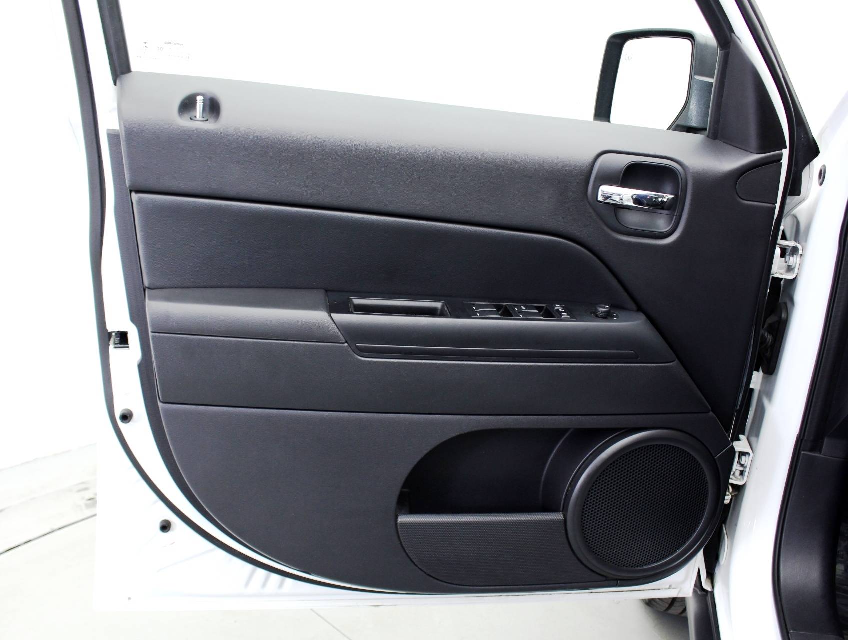 Florida Fine Cars - Used JEEP PATRIOT 2015 MIAMI High Altitude 4x4