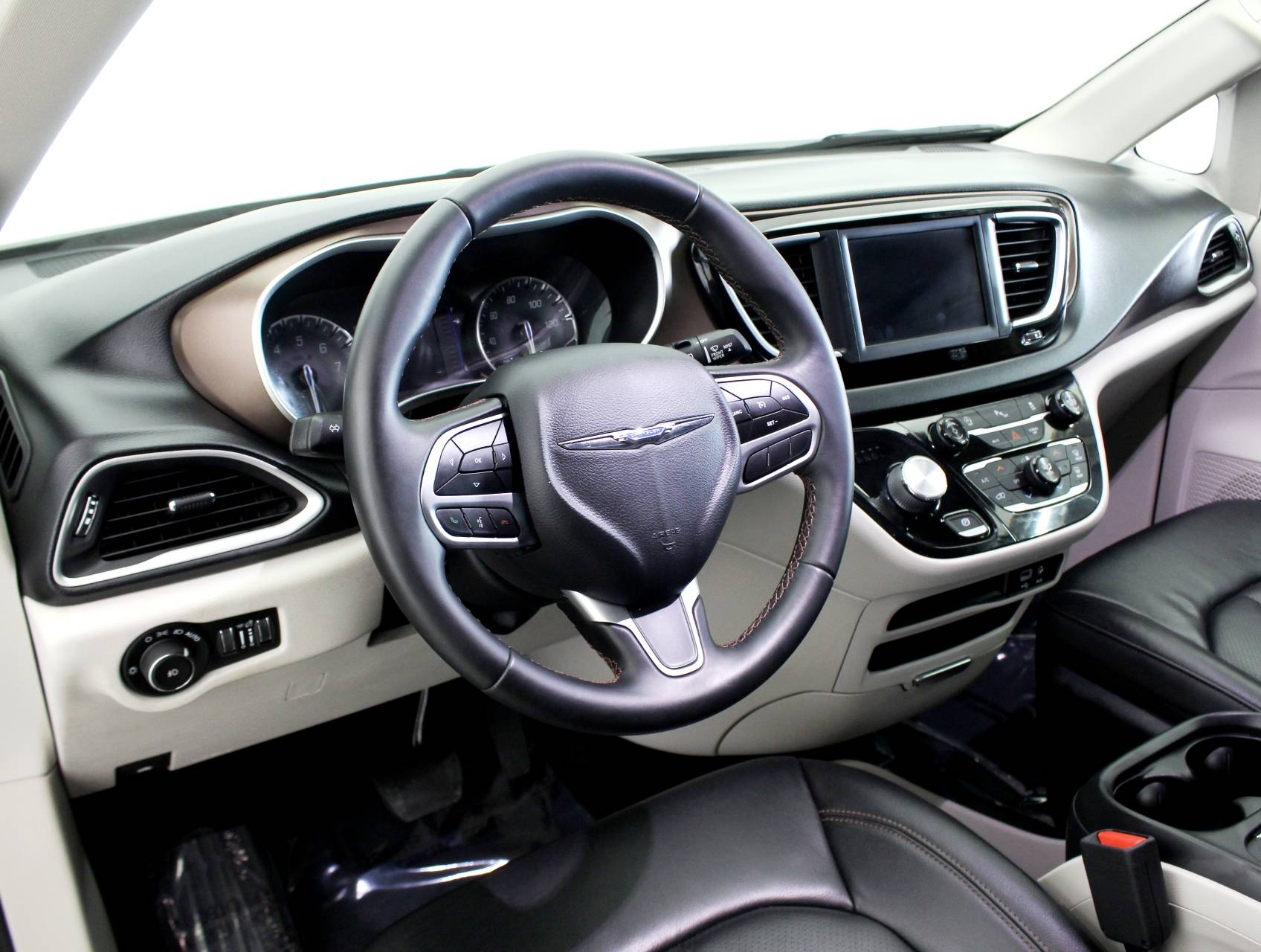 Florida Fine Cars - Used CHRYSLER PACIFICA 2018 HOLLYWOOD TOURING L