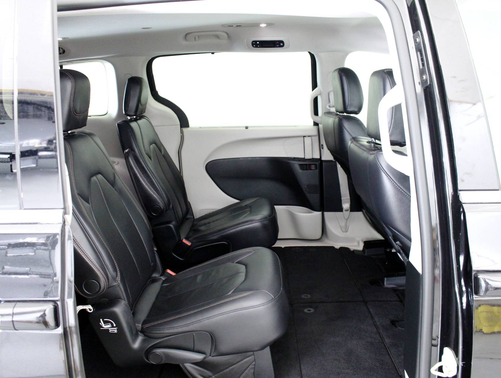 Florida Fine Cars - Used CHRYSLER PACIFICA 2018 HOLLYWOOD TOURING L