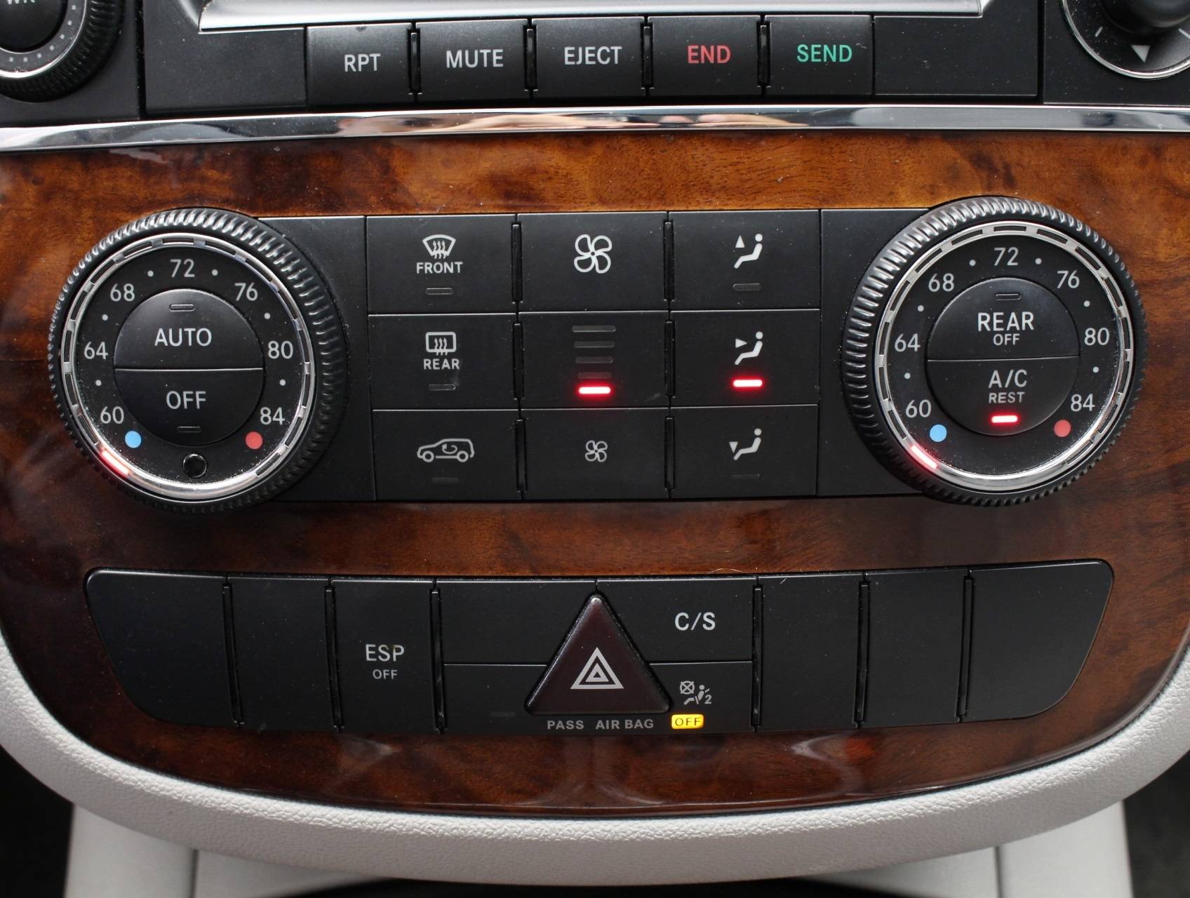 Florida Fine Cars - Used MERCEDES-BENZ R CLASS 2006 WEST PALM R350 4MATIC