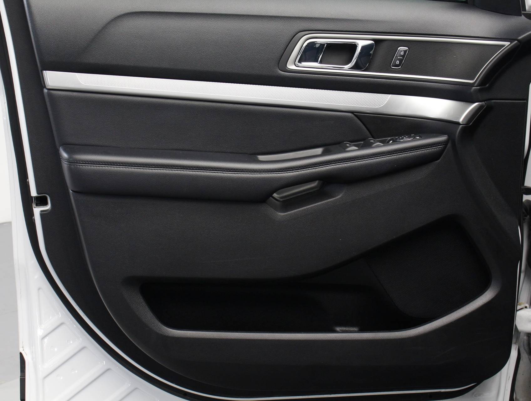 Florida Fine Cars - Used FORD EXPLORER 2017 WEST PALM Xlt 4x4