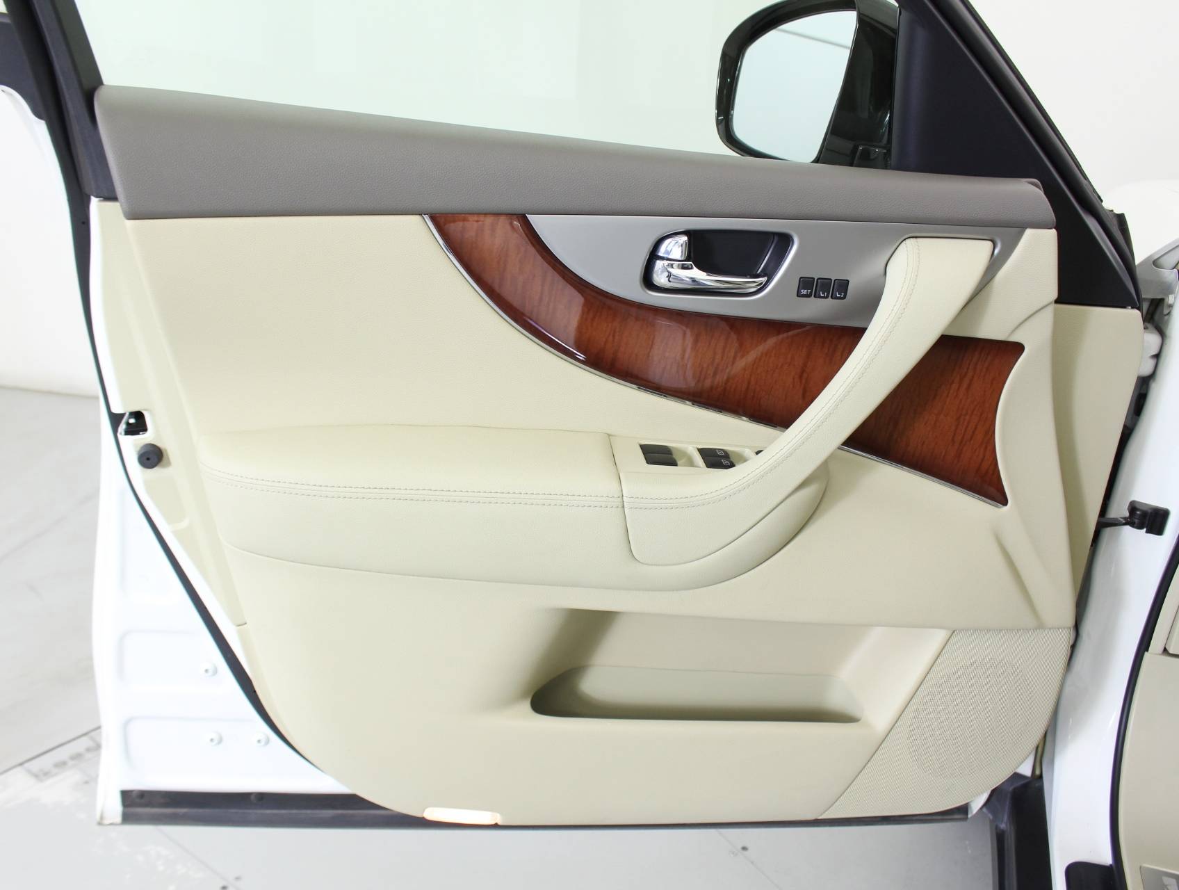 Florida Fine Cars - Used INFINITI QX70 2014 MIAMI 