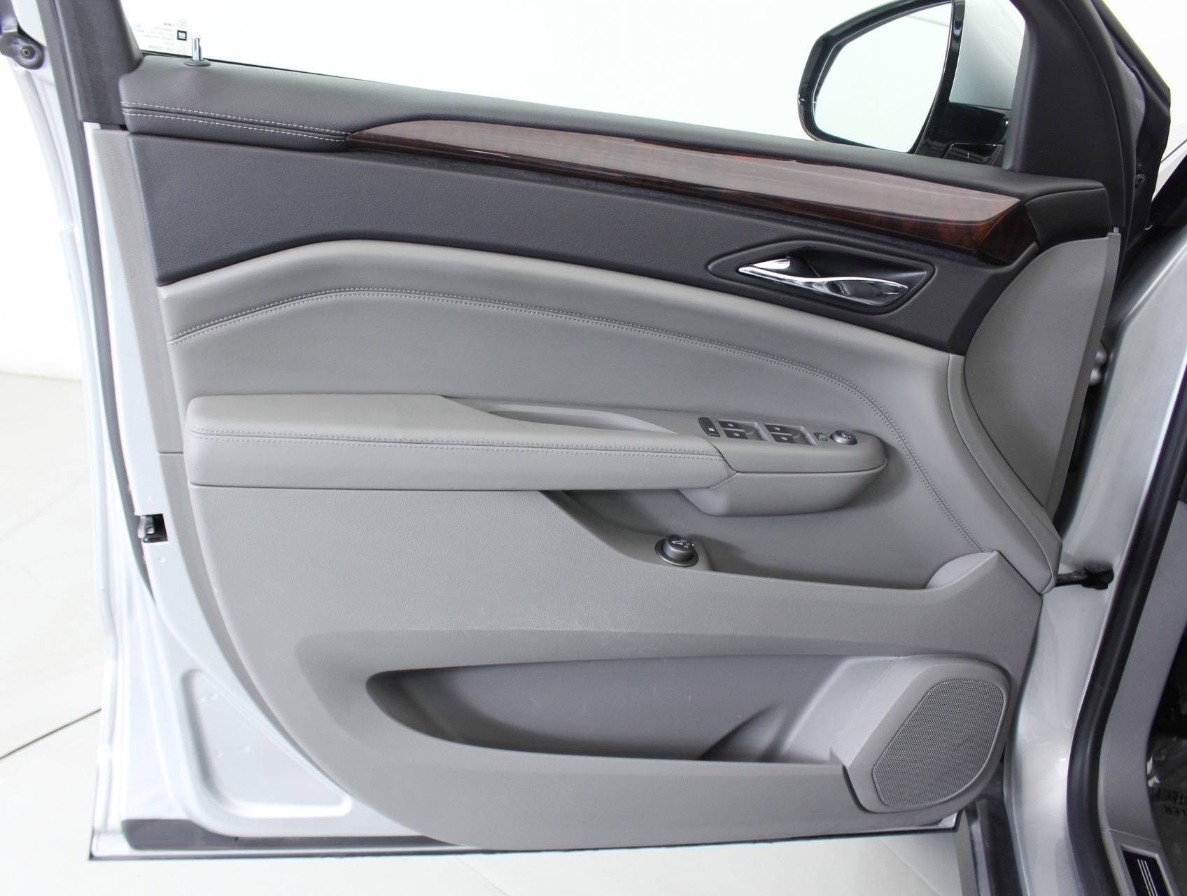 Florida Fine Cars - Used CADILLAC SRX 2011 MIAMI PERFORMANCE