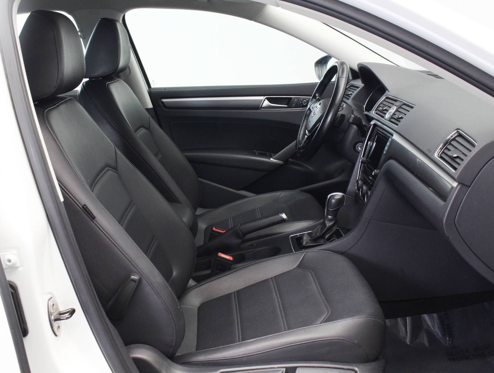 Florida Fine Cars - Used VOLKSWAGEN PASSAT 2017 WEST PALM 1.8T R-LINE