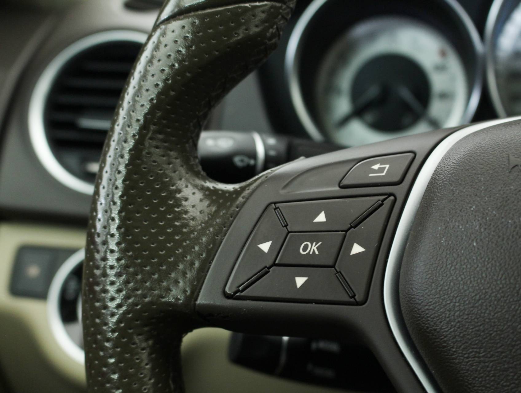 Florida Fine Cars - Used MERCEDES-BENZ C CLASS 2013 HOLLYWOOD C250