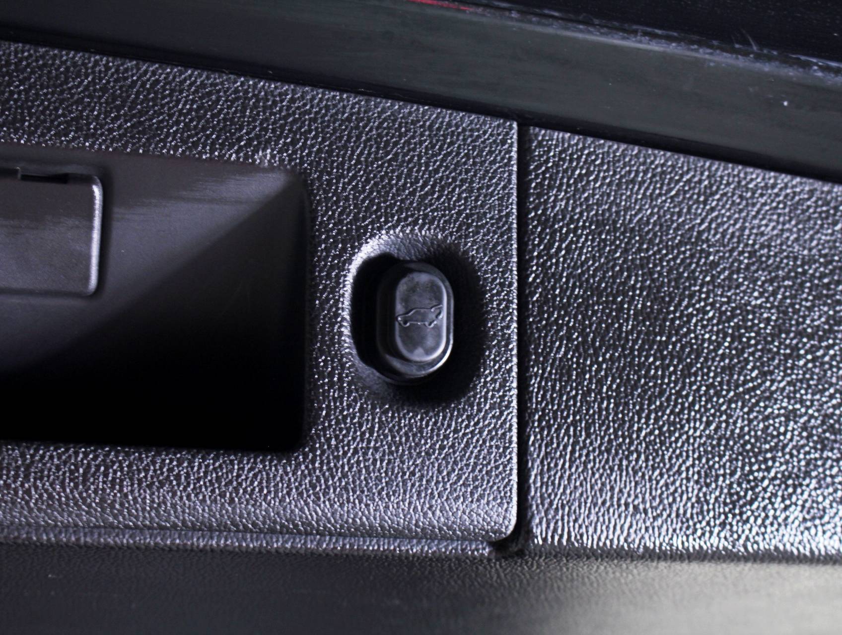 Florida Fine Cars - Used CADILLAC ESCALADE ESV 2015 MIAMI Luxury 4x4