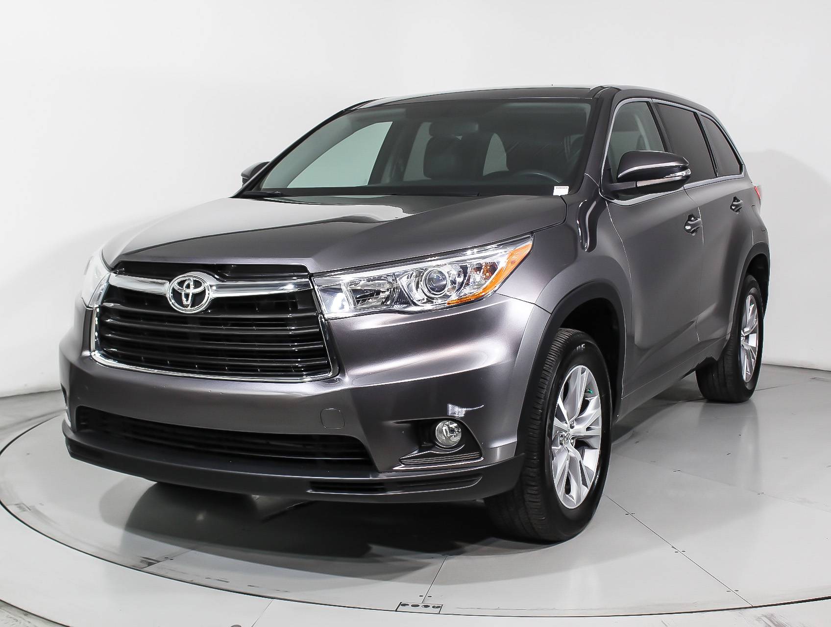 Florida Fine Cars - Used TOYOTA HIGHLANDER 2015 WEST PALM Le Plus V6