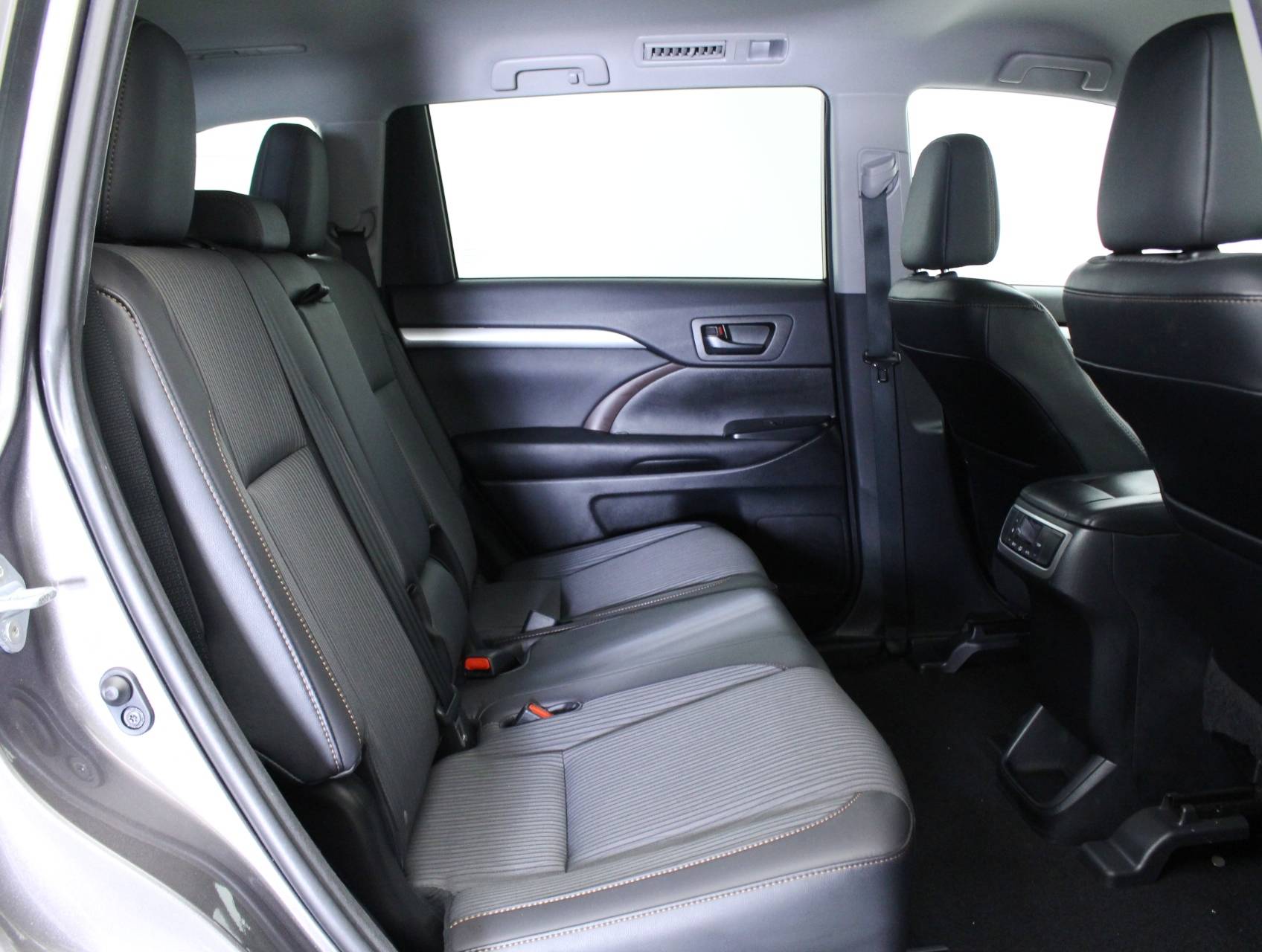 Florida Fine Cars - Used TOYOTA HIGHLANDER 2015 WEST PALM Le Plus V6