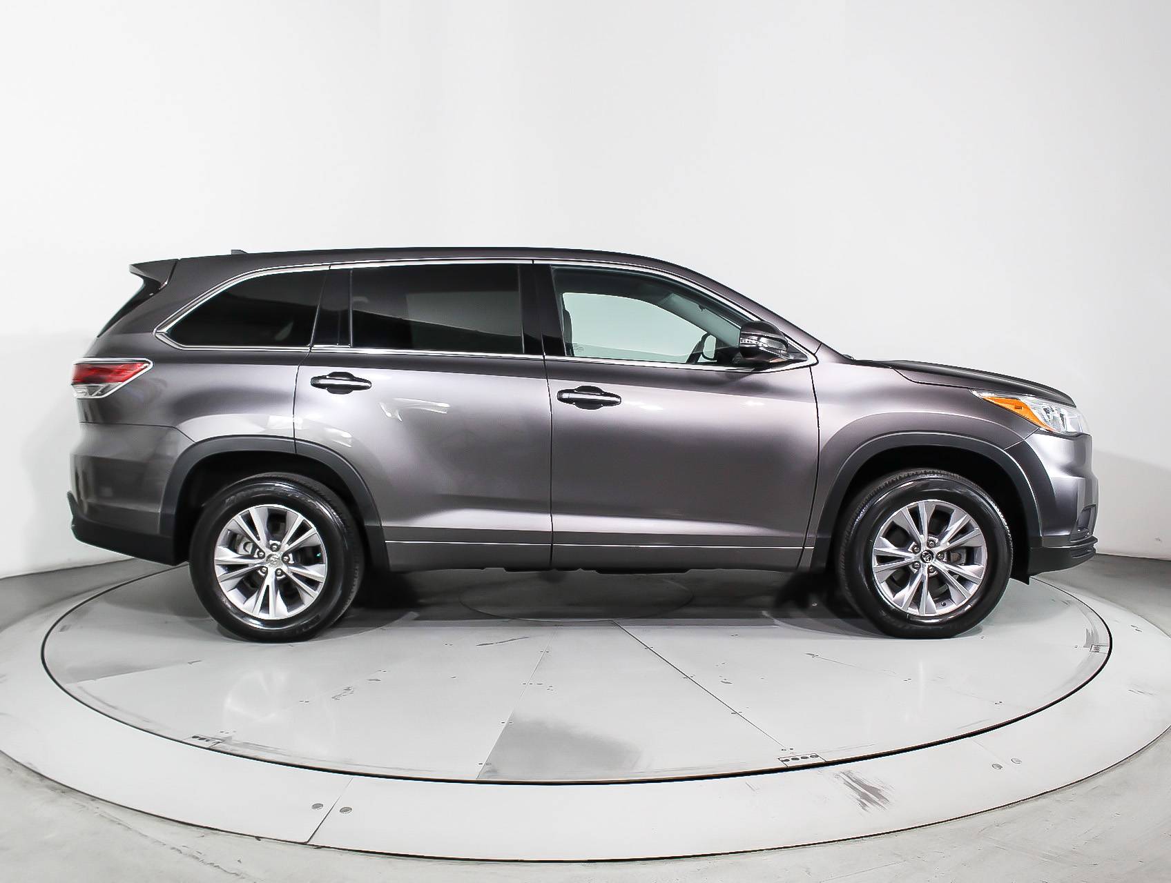 Florida Fine Cars - Used TOYOTA HIGHLANDER 2015 WEST PALM Le Plus V6