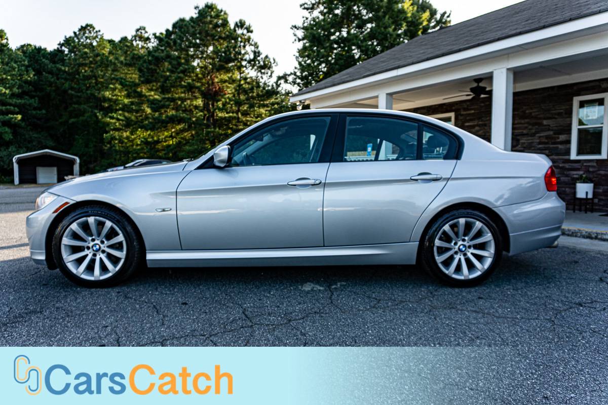 CARSCATCH - Used vehicle - Sedan BMW 3 SERIES 2011