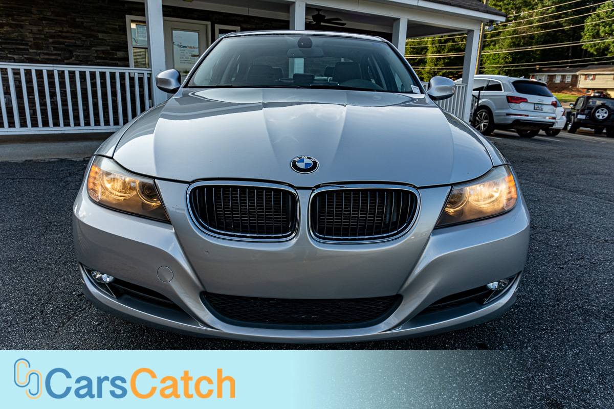 CARSCATCH - Used vehicle - Sedan BMW 3 SERIES 2011