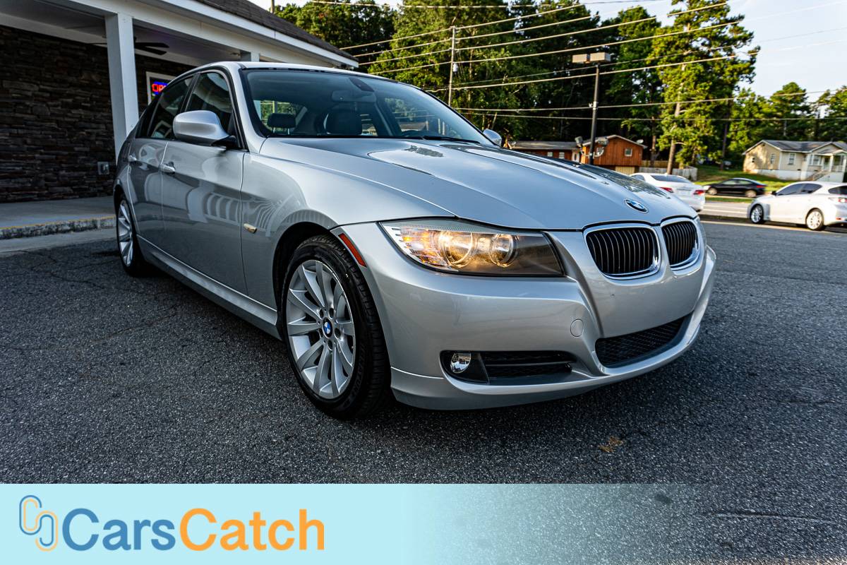 CARSCATCH - Used vehicle - Sedan BMW 3 SERIES 2011