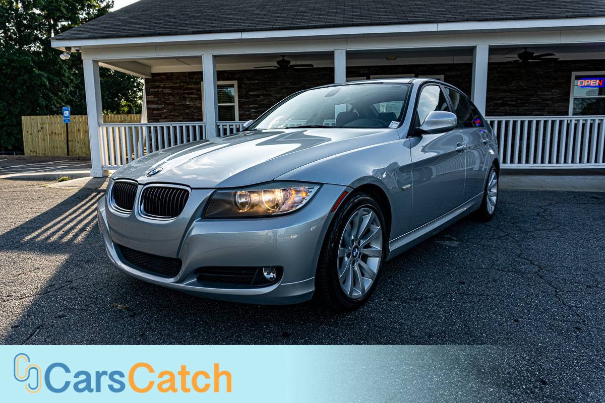CARSCATCH - Used vehicle - Sedan BMW 3 SERIES 2011