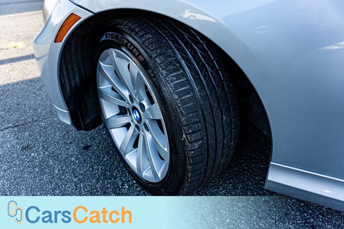 CARSCATCH - Used vehicle - Sedan BMW 3 SERIES 2011