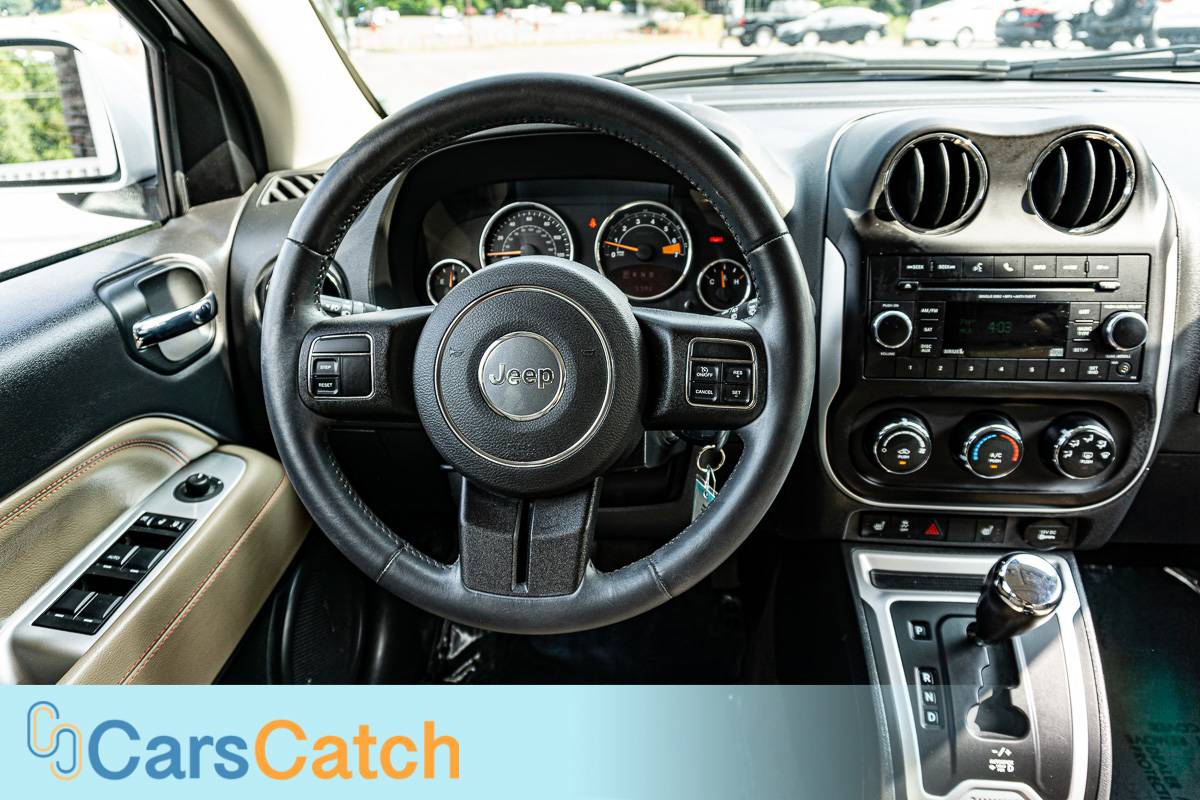 CARSCATCH - Used vehicle - SUV JEEP COMPASS 2014