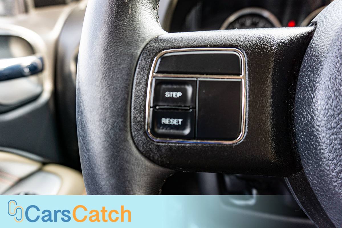 CARSCATCH - Used vehicle - SUV JEEP COMPASS 2014