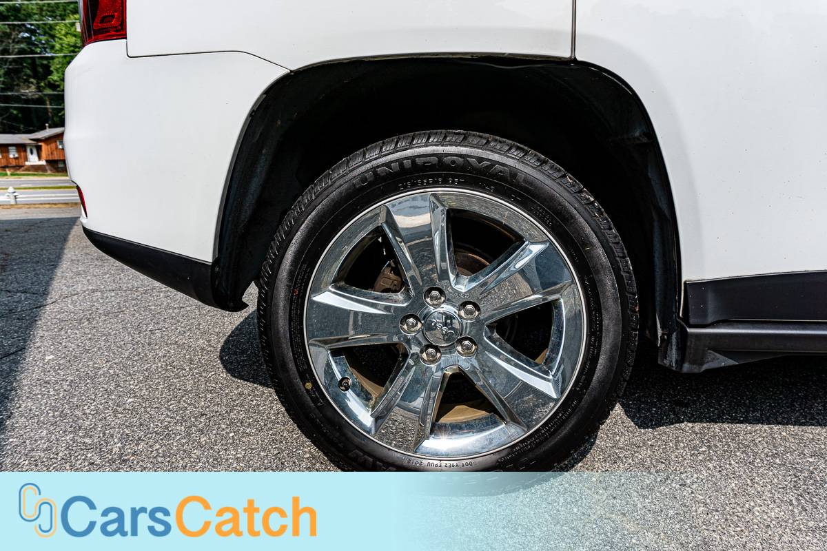 CARSCATCH - Used vehicle - SUV JEEP COMPASS 2014