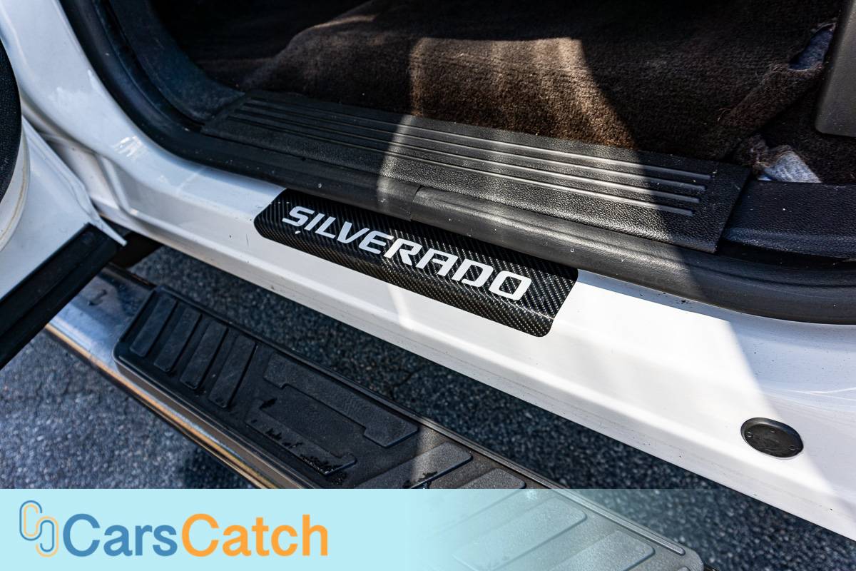 CARSCATCH - Used vehicle - Truck CHEVROLET SILVERADO 1500 2013