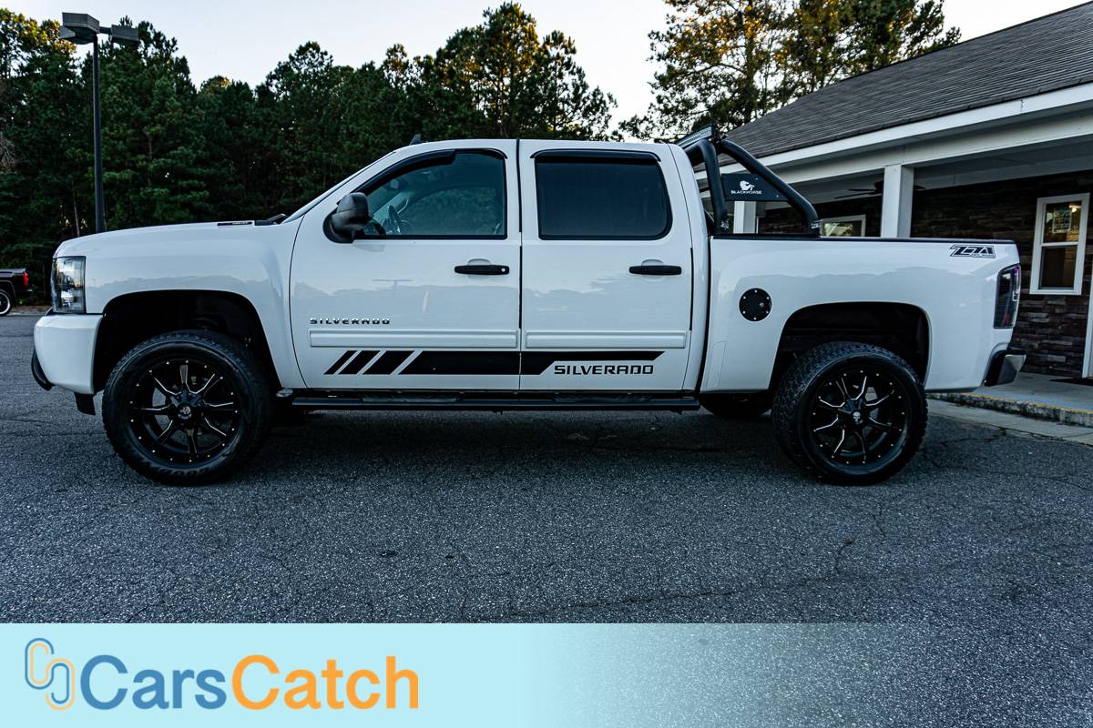 CARSCATCH - Used vehicle - Truck CHEVROLET SILVERADO 1500 2013