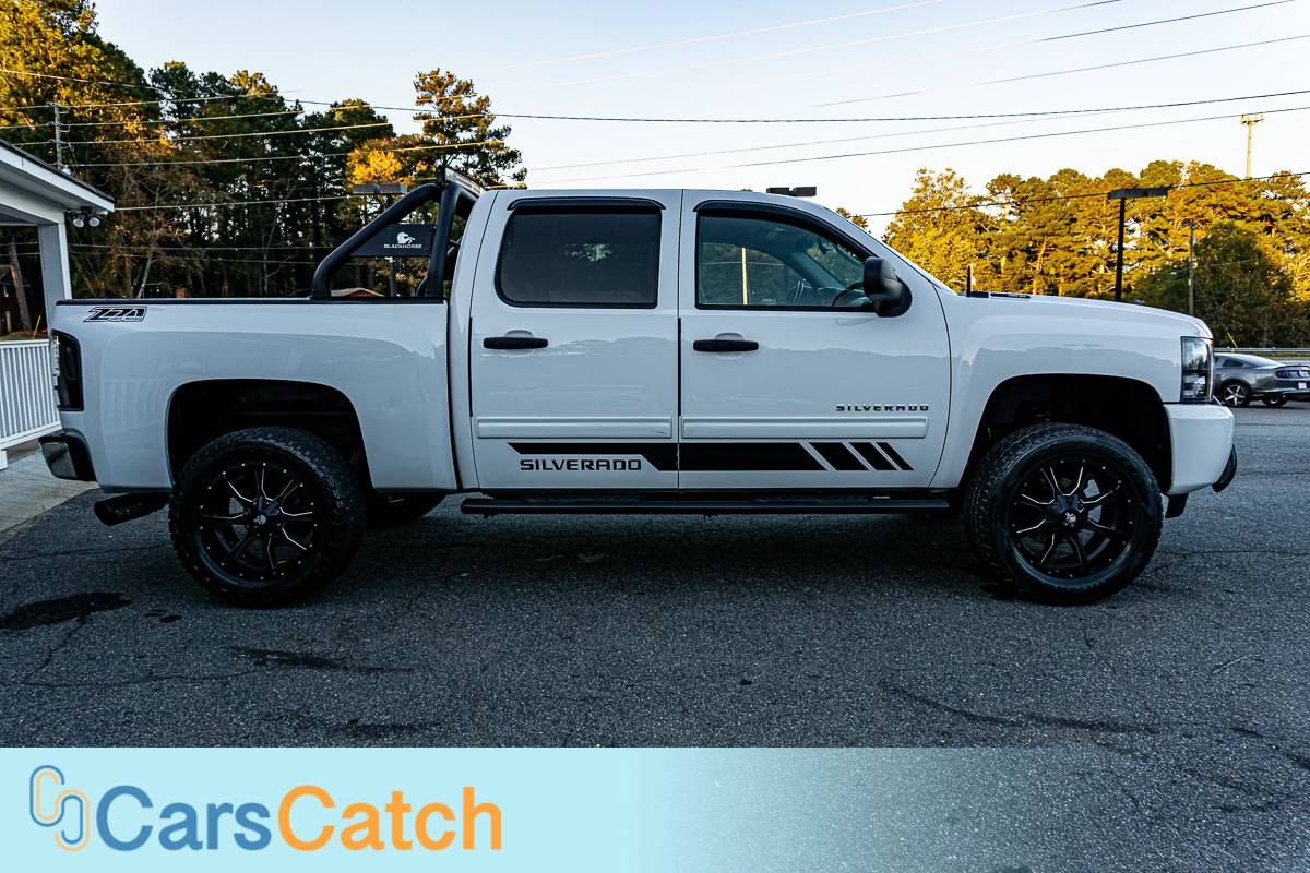 CARSCATCH - Used vehicle - Truck CHEVROLET SILVERADO 1500 2013