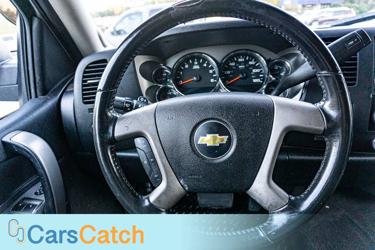 CARSCATCH - Used vehicle - Truck CHEVROLET SILVERADO 1500 2013