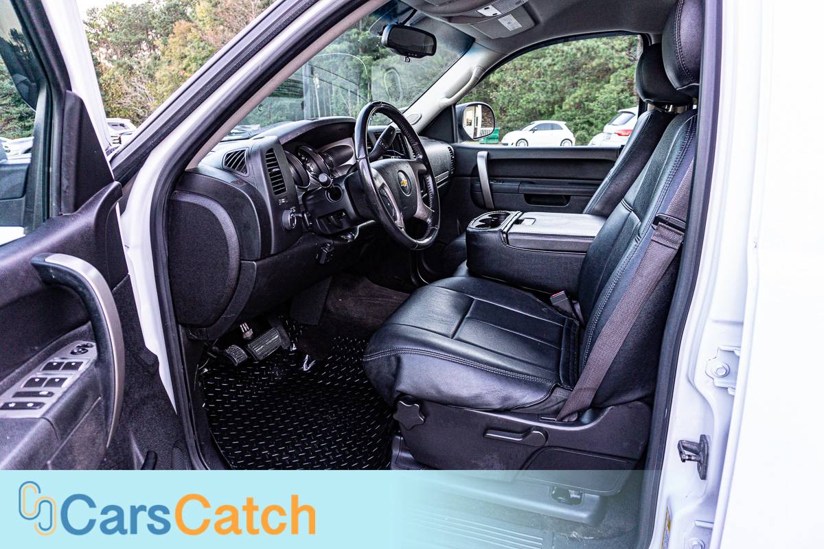 CARSCATCH - Used vehicle - Truck CHEVROLET SILVERADO 1500 2013