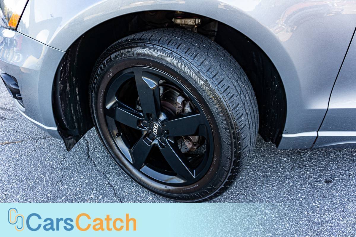 CARSCATCH - Used vehicle - SUV AUDI Q5 2011