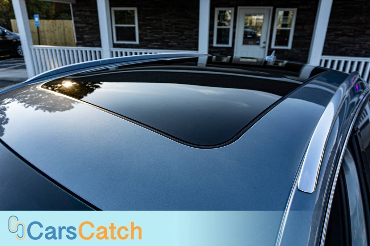 CARSCATCH - Used vehicle - SUV AUDI Q5 2011