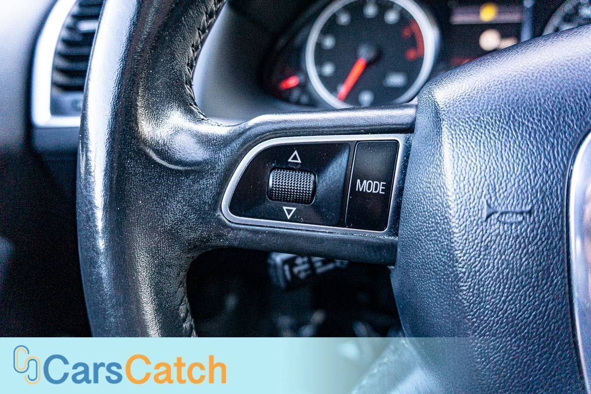 CARSCATCH - Used vehicle - SUV AUDI Q5 2011