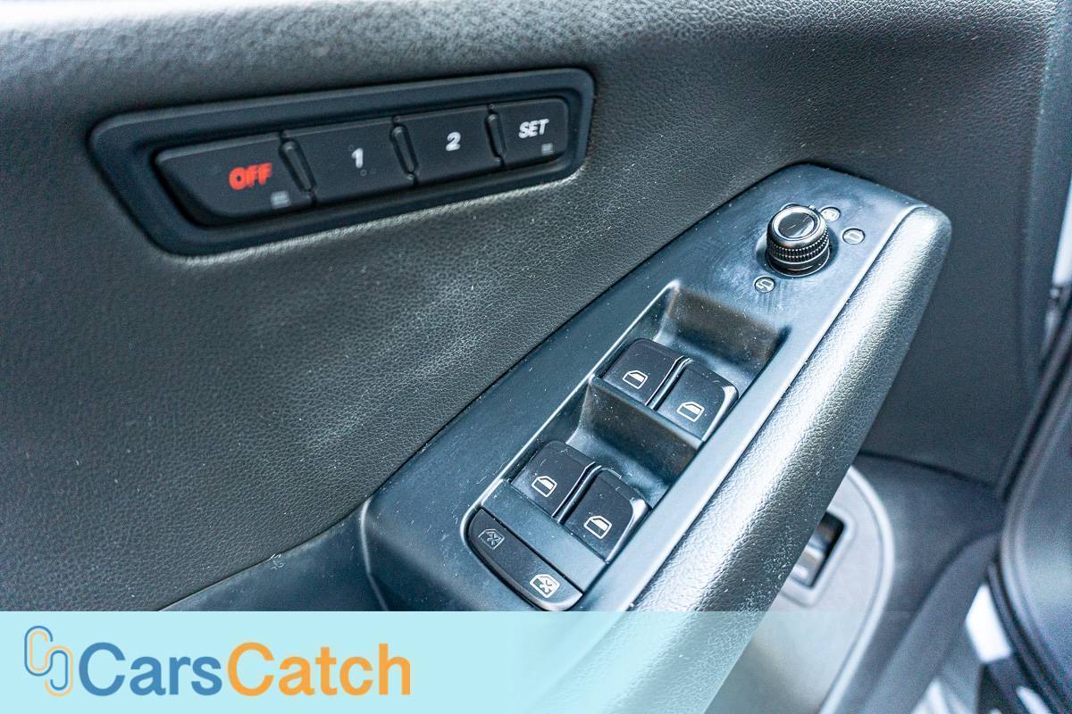 CARSCATCH - Used vehicle - SUV AUDI Q5 2011